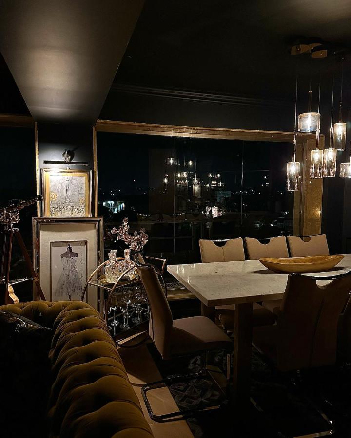 Noir Penthouse Apartment Targoviste Ngoại thất bức ảnh